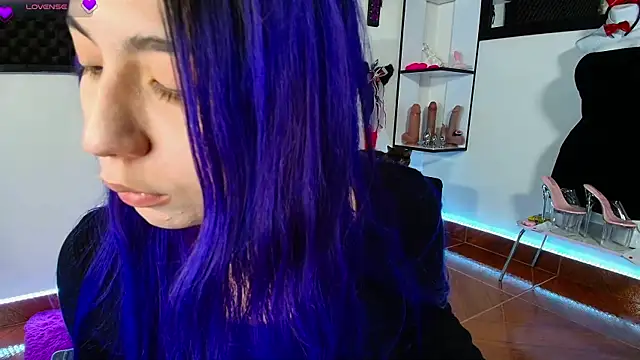 karlamoon23 webcam