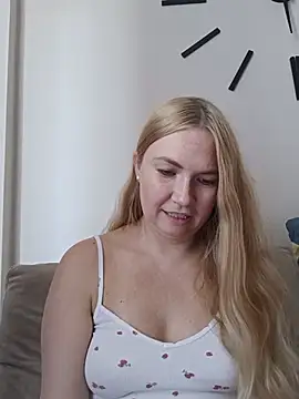 KisaVixen webcam