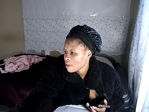 BendMeOverXX webcam