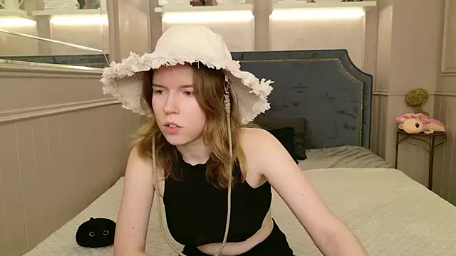 Alida_Brice webcam