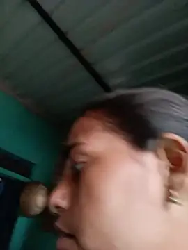 Radhika97A webcam