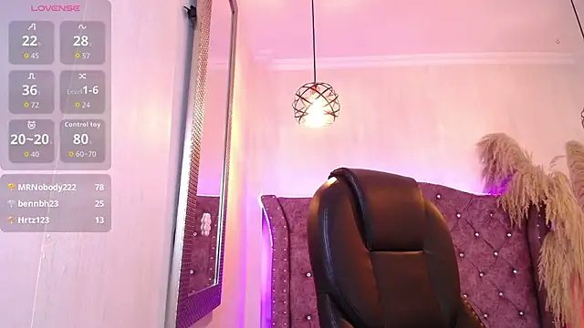 Amara_Davis1 webcam