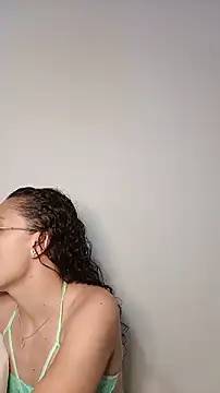 DanaaCollins webcam