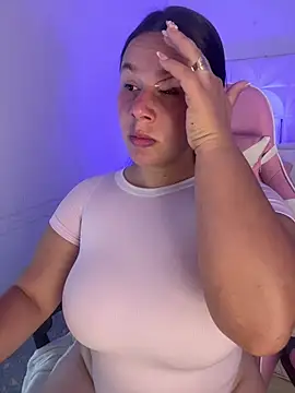 Ivonny_Goldie webcam