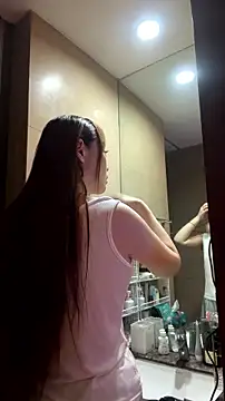 momoli60 webcam