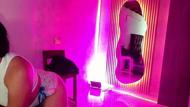 hotcouples_777 webcam