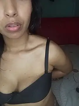 bella_chocolate webcam