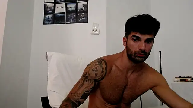 Verycutex live cam on StripChat