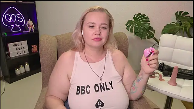 MargotGrey webcam