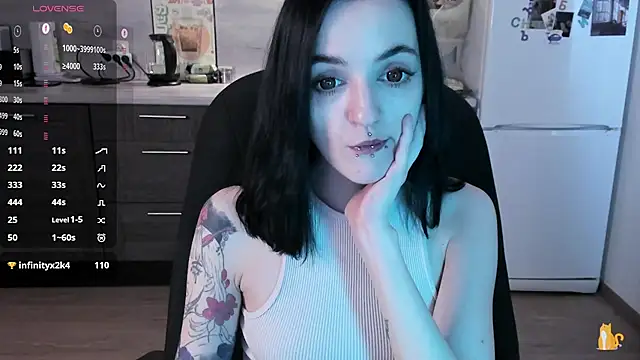 lina__tyaaan webcam