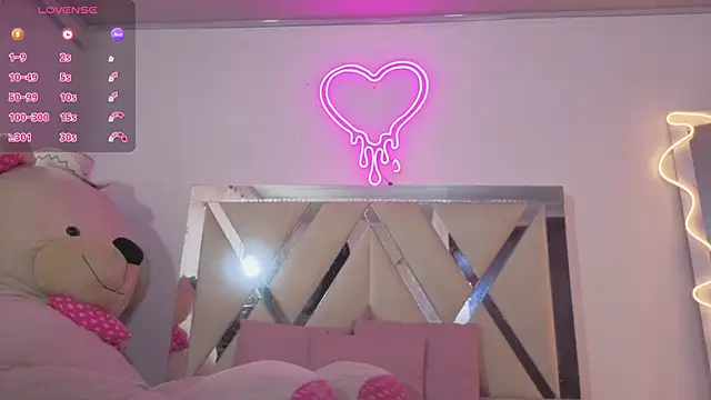 MILAH_TAY webcam
