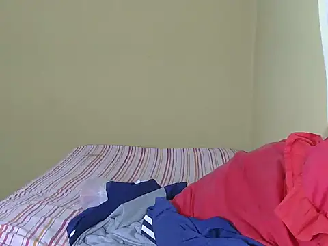 DESIRESSKISS webcam