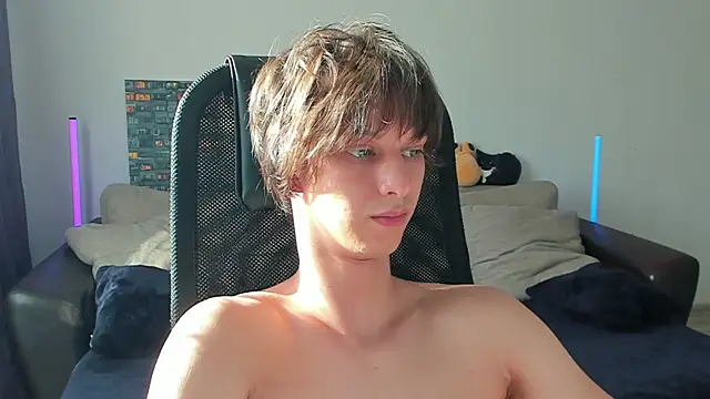 Ostin_meow webcam
