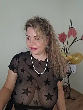 VixenVibesX webcam