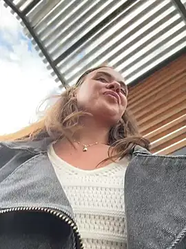 KristiRich webcam