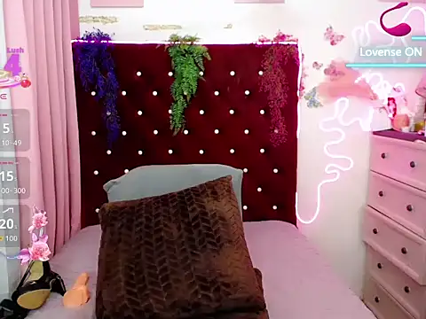 creamy_spot69 webcam
