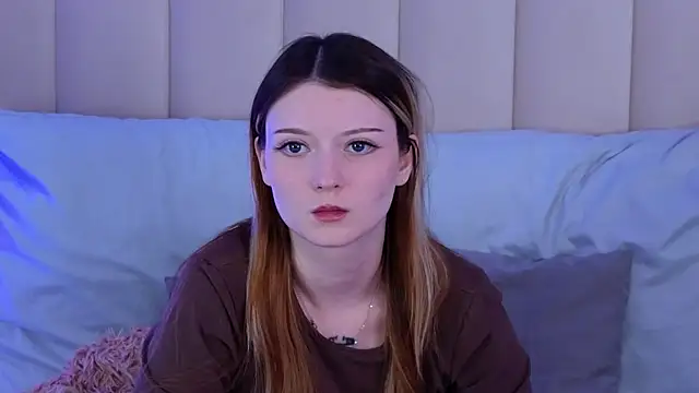 AlyssFrost webcam