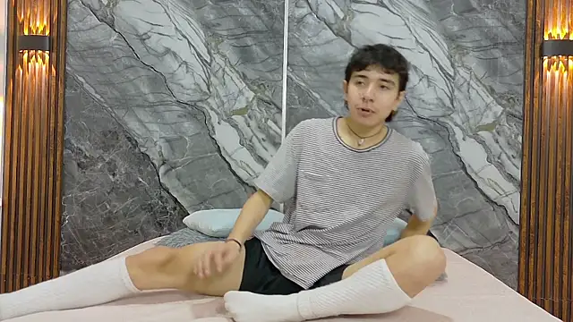 NoahWalker__ webcam