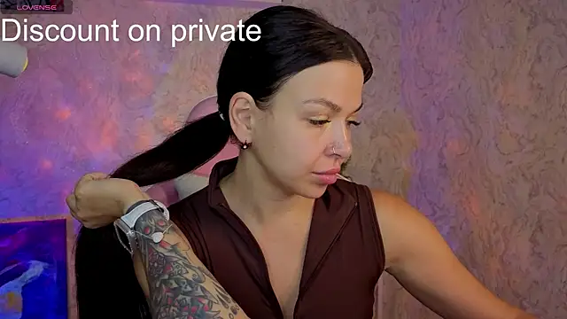 Megan_Fosterr webcam