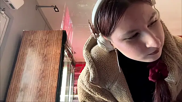 SuzanMoote webcam