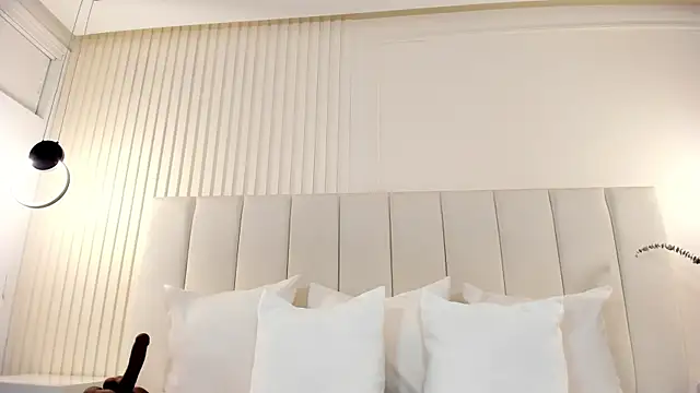 Bella_velvet7 webcam
