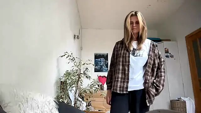 MiaRoika webcam