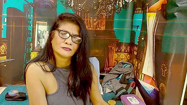 IndianAllure webcam