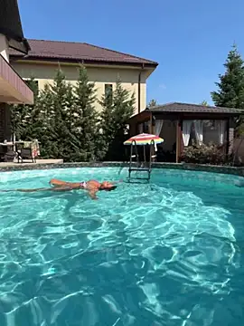 AnneKane webcam