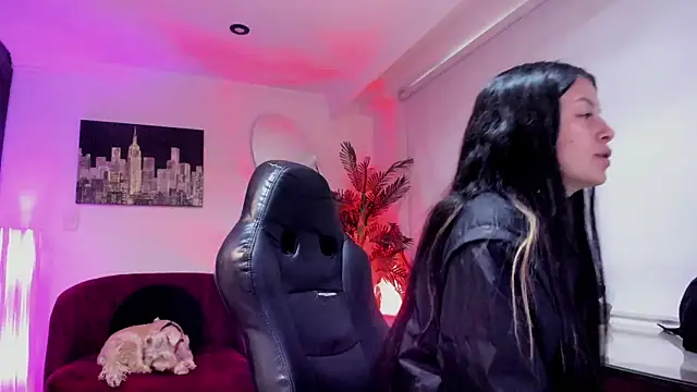Meghan320 webcam