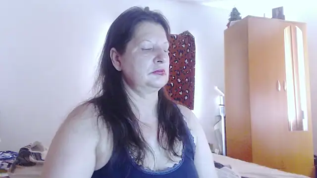 ExtasyMature webcam
