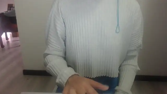 sabrina_v_ live cam on StripChat