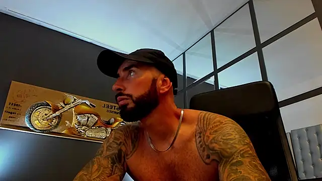 AronGrant webcam
