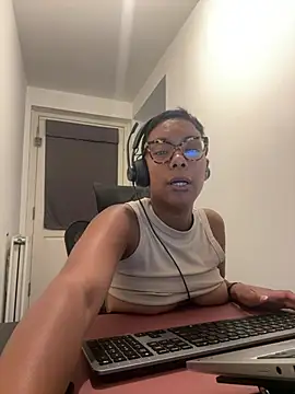 Melia_Rayne webcam