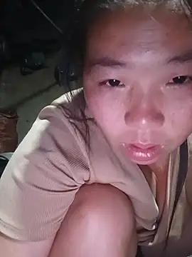 quynhkoolbae webcam