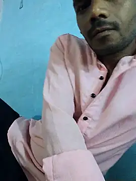 Daddyishere_19 webcam