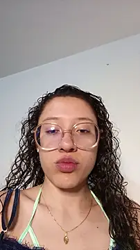 DanaaCollins webcam