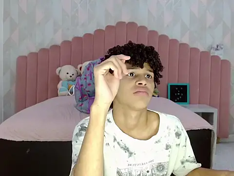 MatewHottxxx webcam