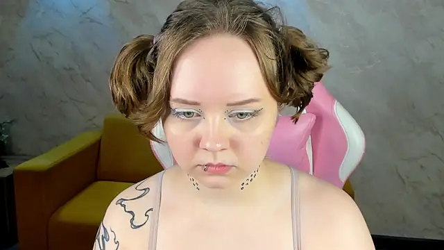 Tara-Linn webcam