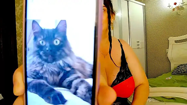Evelyn_Shy webcam