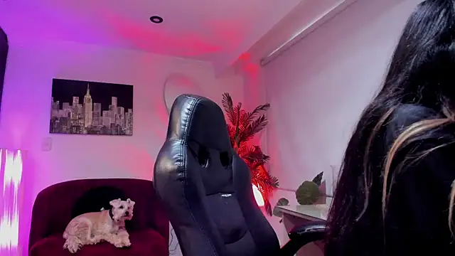 Meghan320 webcam