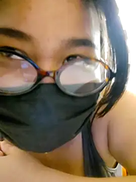 mini27mimi webcam