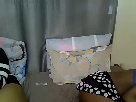 sexxydollyy live cam on StripChat