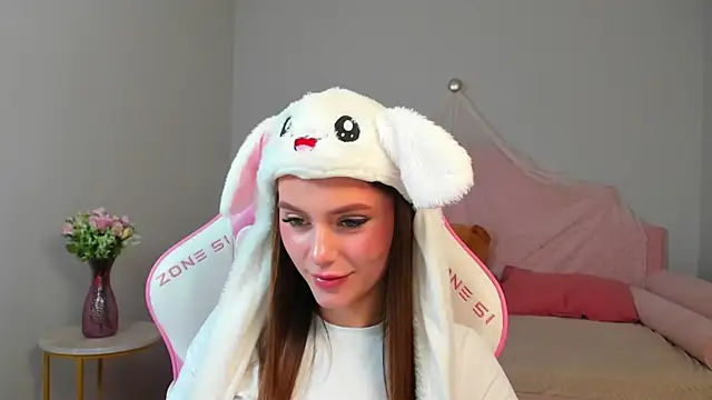 EricaFoxes live cam on StripChat