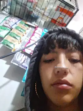 Cute_hollywood1 webcam