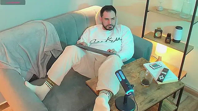 DanteKnoxxx live sex cam