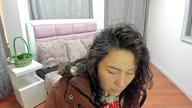 gaby_trent - Gaby_trent's free webcam - UK Sex Cams