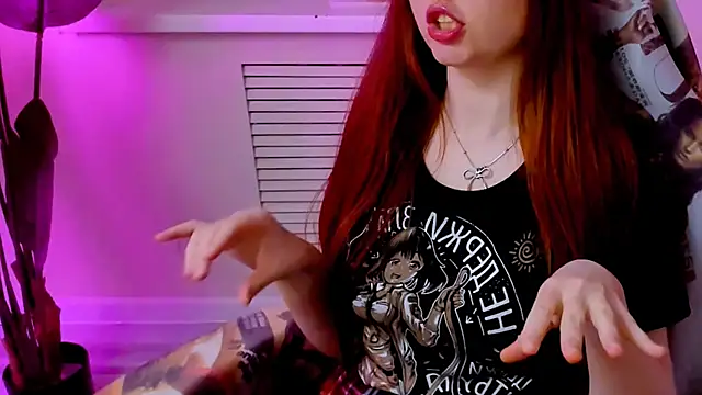 CarolGiggly webcam
