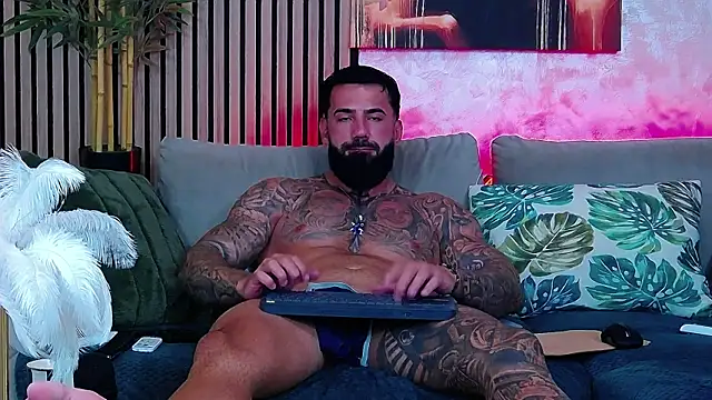 masterkingofmusclee webcam