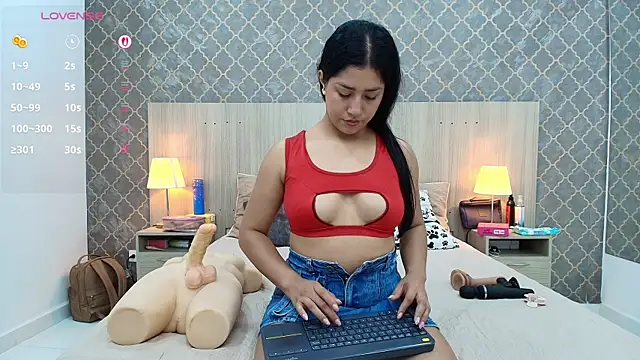 martina_ayala webcam