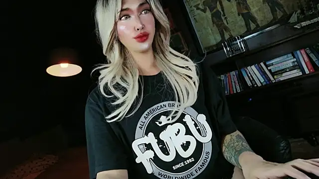 prettybushy webcam